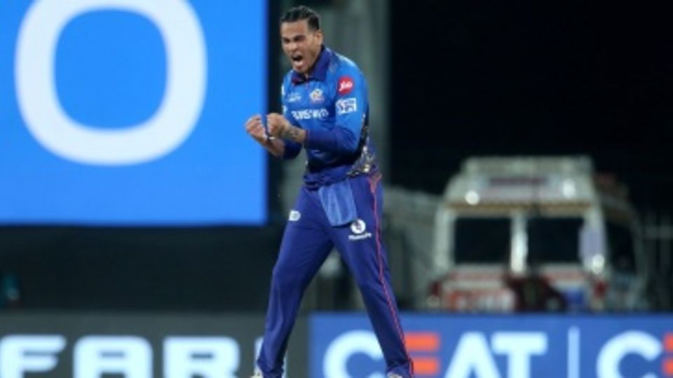 Rahul Chahar exults after dismissing Shubman Gill