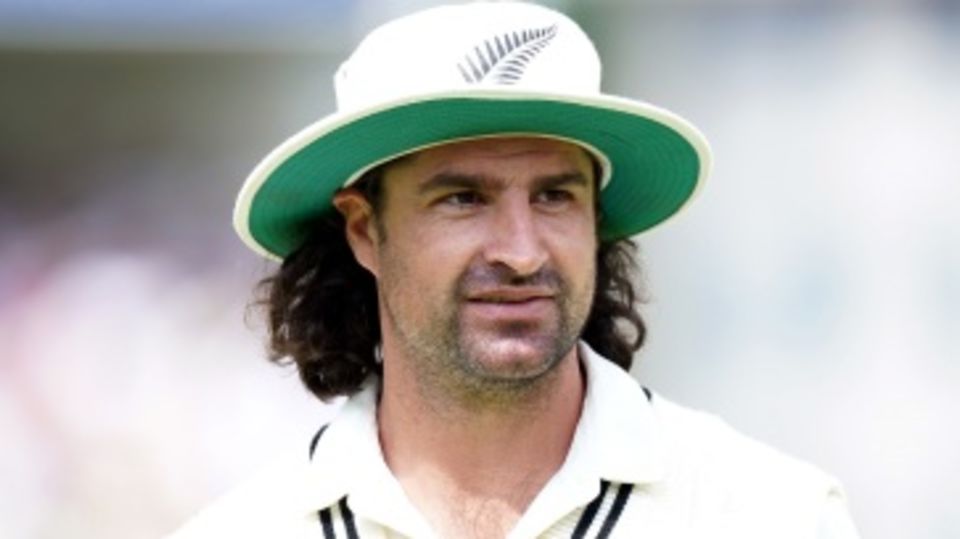 Colin de Grandhomme in the field during the England first innings