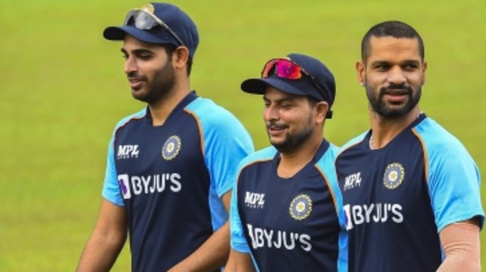 Bhuvneshwar Kumar, Kuldeep Yadav and Shikhar Dhawan training for the T20I series