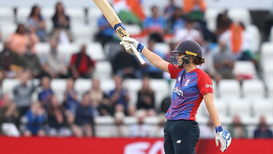 Nat Sciver scored a fifty off just 24 balls
