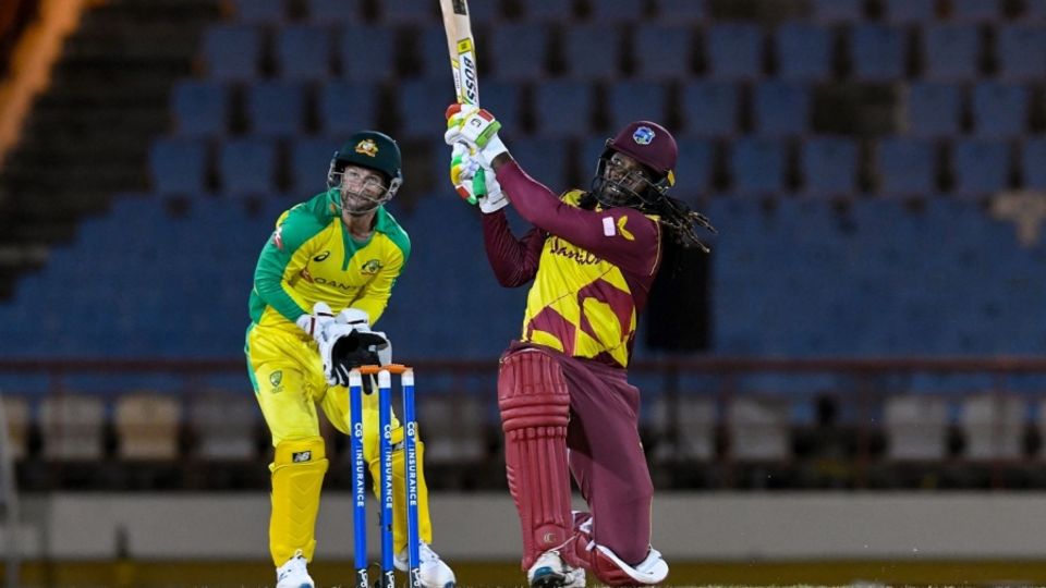 Chris Gayle smashed seven sixes and four fours in his 38-ball 67