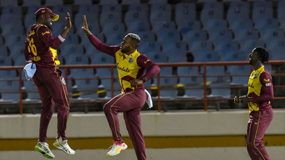 Fabian Allen celebrates his astonishing catch