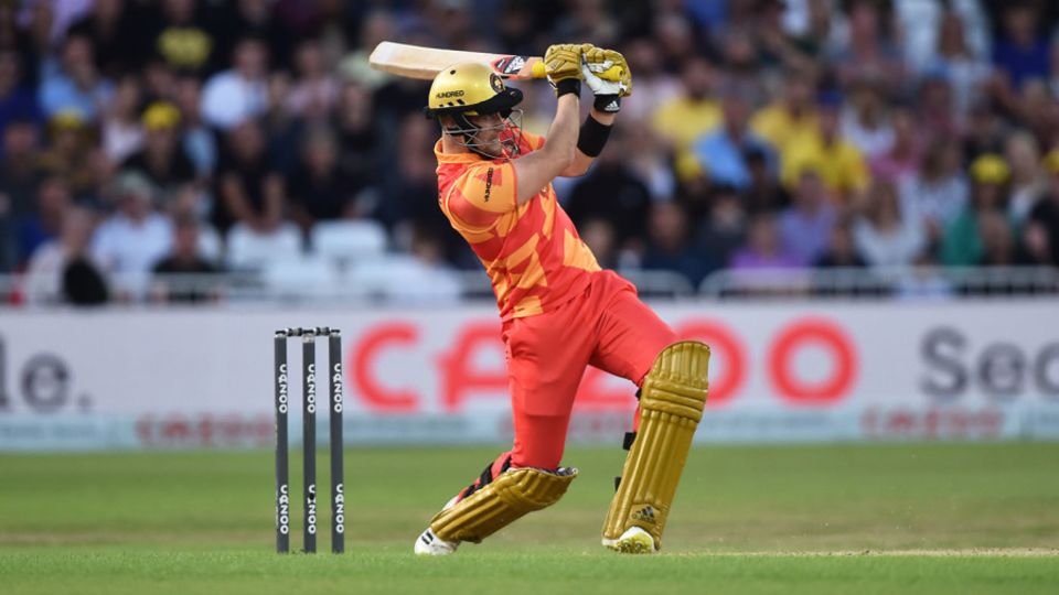 Liam Livingstone heaves to the leg side