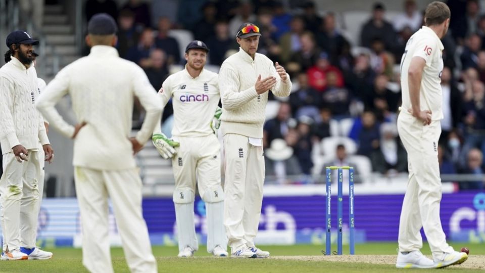Joe Root was late to ask for a review for the lbw appeal against Rohit Sharma