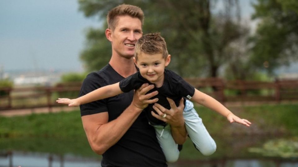 Dwaine Pretorius on son Hanlu: "When I'm away, he doesn't want to speak to me because he starts missing me too much"