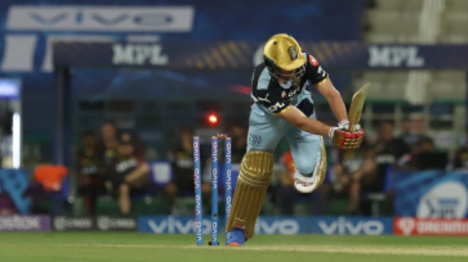 AB de Villiers fell for a first-ball duck