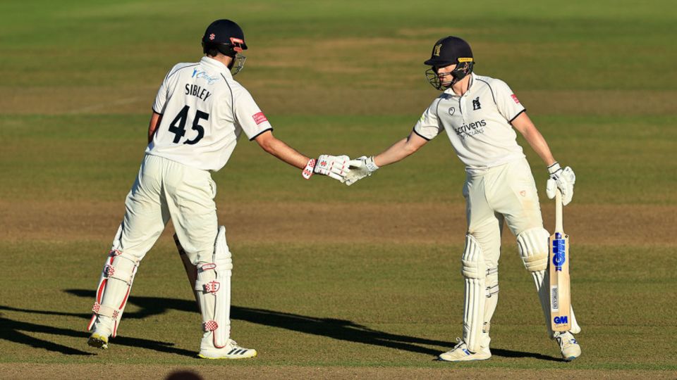 Dom Sibley and Rob Yates gave Warwickshire a late push