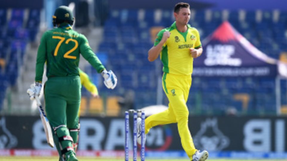 Josh Hazlewood removed Rassie van der Dussen with his first ball