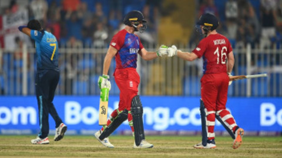 Eoin Morgan and Jos Buttler put on a century stand
