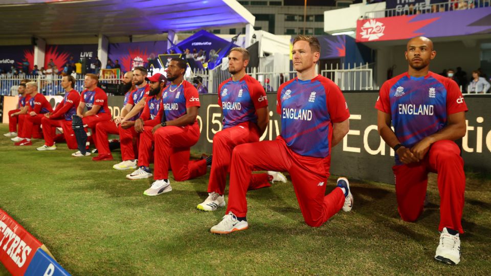 England players take the knee before the game against Sri Lanka