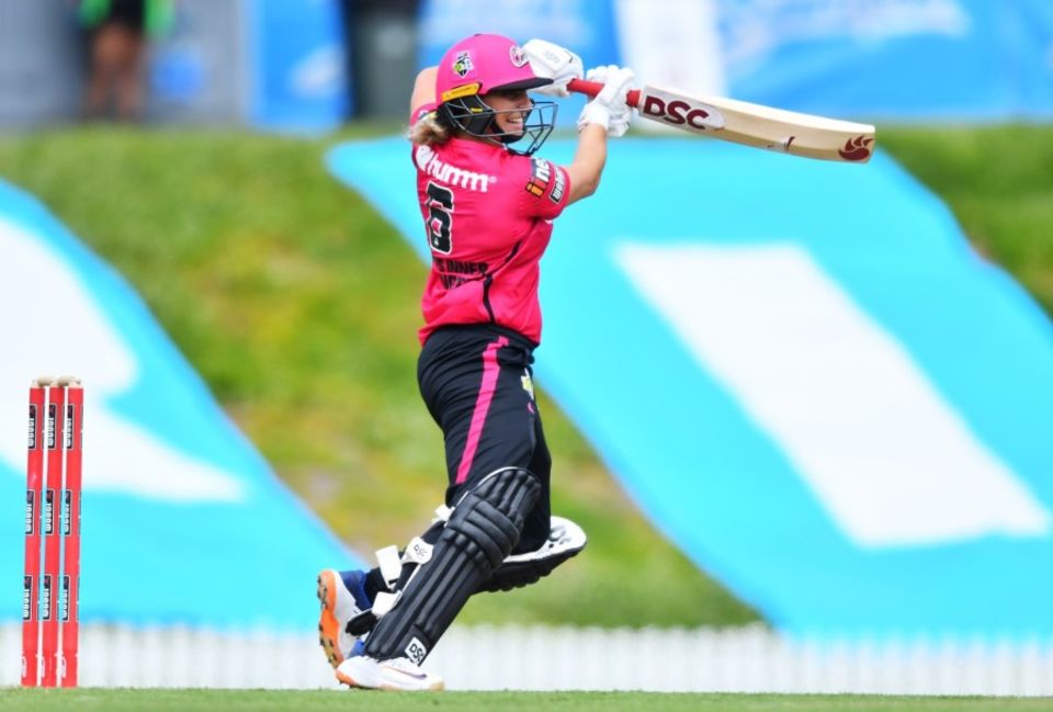 Ashleigh Gardner smashed 86 not out off 52 balls