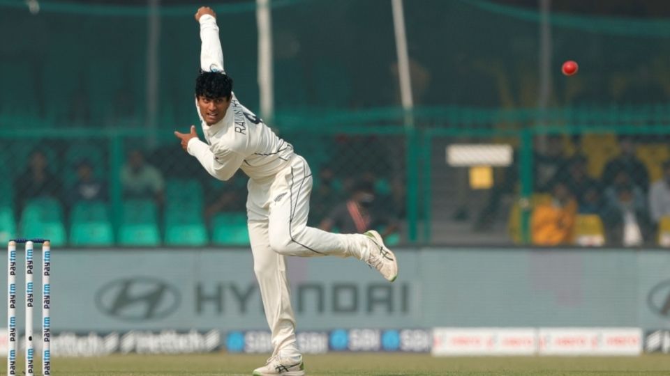 Rachin Ravindra bowls on Test debut
