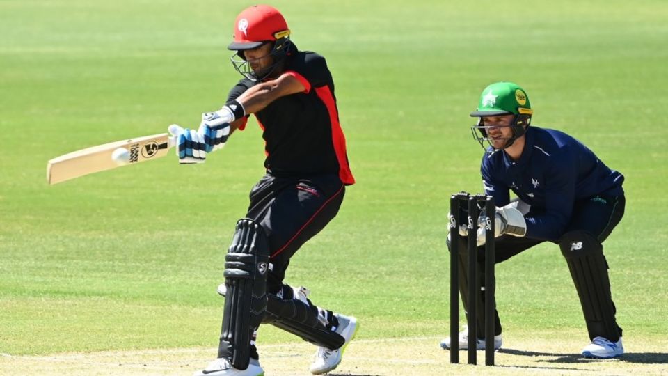 Joe Clarke behind the stumps for Melbourne Stars in a BBL practice match