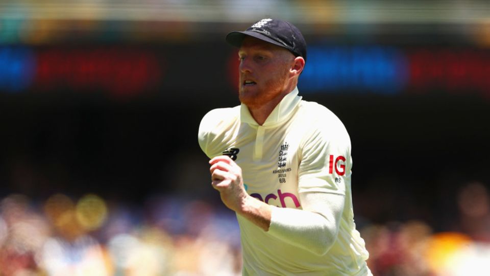 Ben Stokes picked up a knee injury in the field