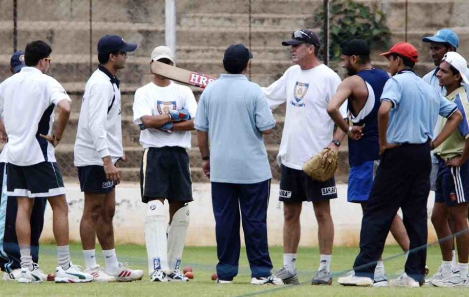 John Wright (centre) and Ganguly had a fairly successful relationship as coach and captain, but it wasn't without its tetchy moments