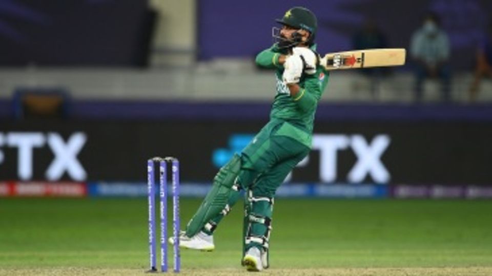 Mohammad Hafeez pulls one away