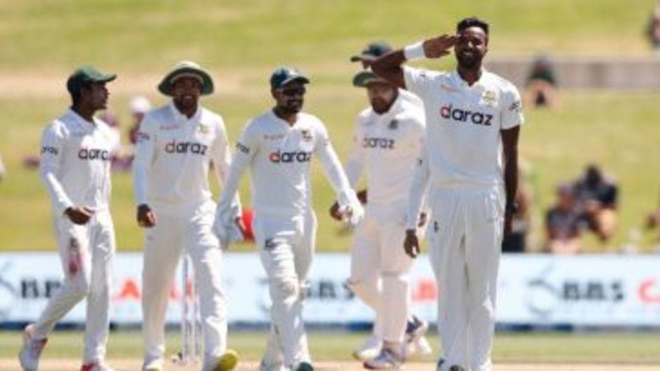 Ebadot Hossain brings out the salute