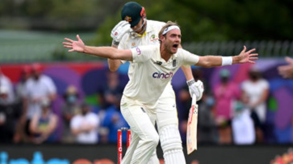 Stuart Broad appeals for lbw against Cameron Green