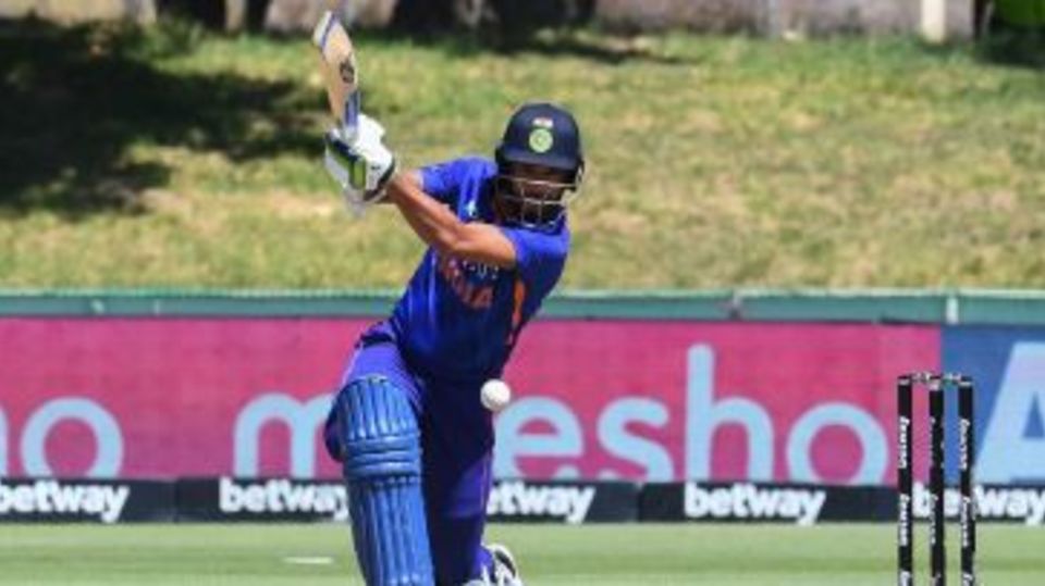 Shikhar Dhawan lays into a drive