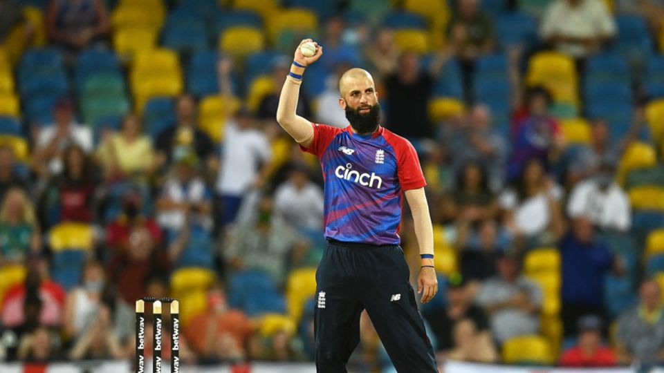 Moeen Ali claimed a T20I career-best 3-24