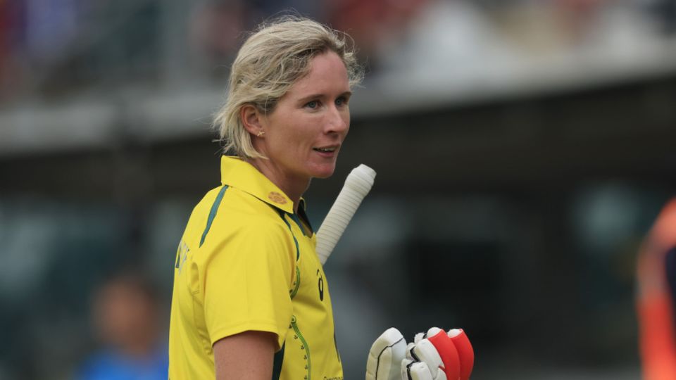 Beth Mooney enhanced her reputation as the hardwoman of Australian cricket