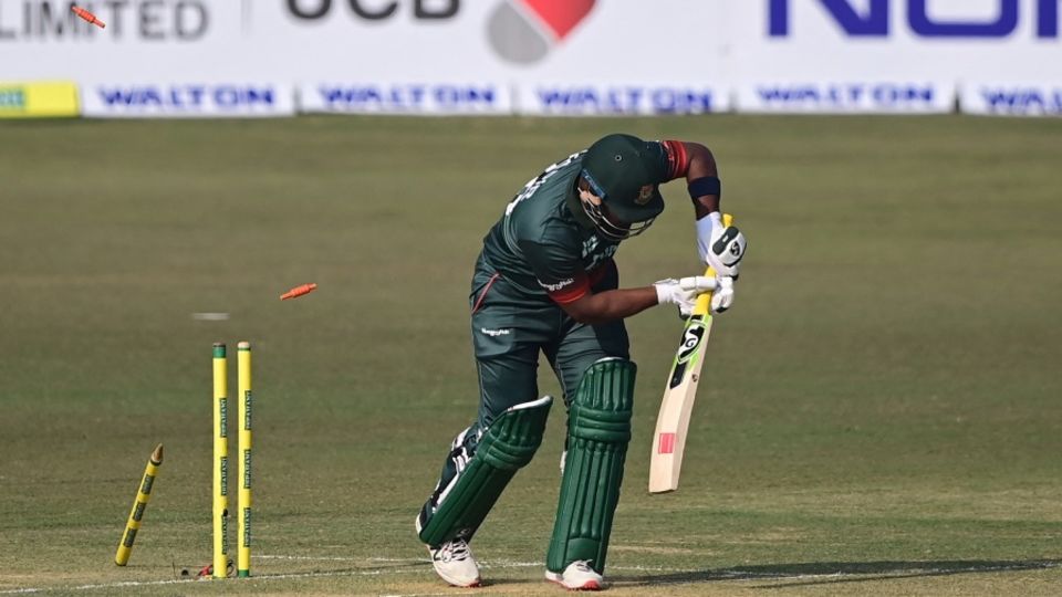 Yasir Ali has his off stump uprooted on debut - can he put the poor start behind him?