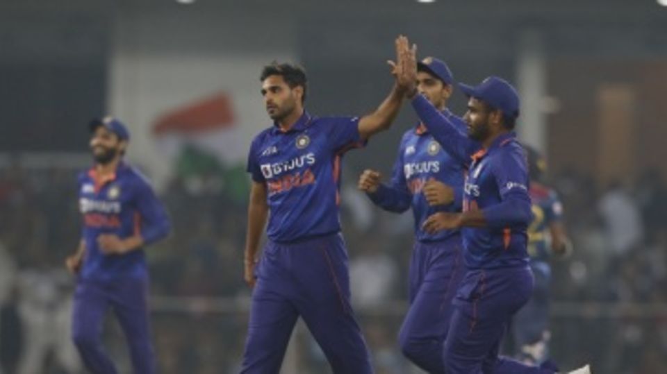 Bhuvnewshwar Kumar rocked Sri Lanka with two early blows