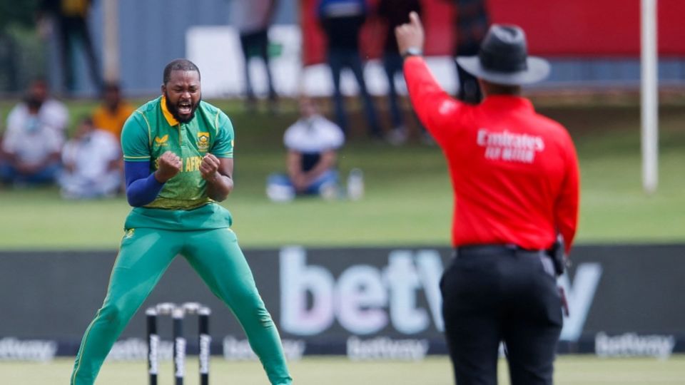 Andile Phehlukwayo is likely to be called up for World Cup