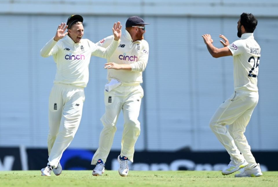 Mahmood struck in his first over on the final day