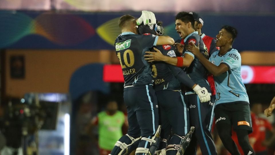 Rahul Tewatia hit sixes off the last two balls to help Gujarat Titans beat Punjab Kings