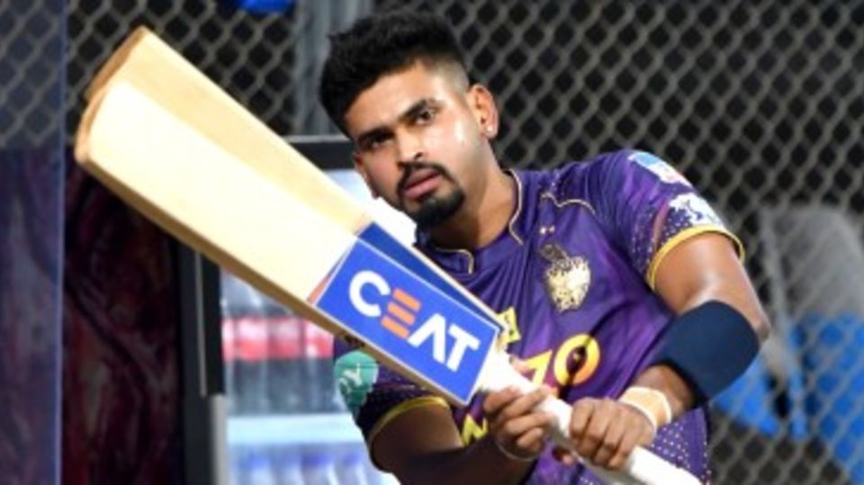 Shreyas Iyer warms up