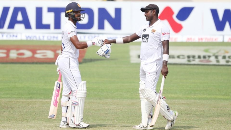 Dinesh Chandimal and Angelo Mathews added 199 runs for the sixth wicket