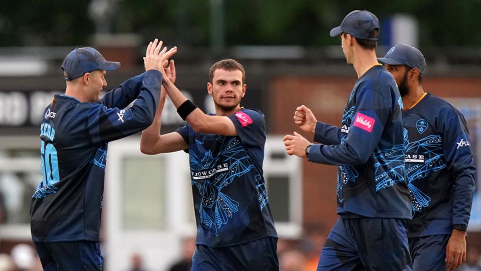 Derbyshire's attack shared the wickets around as Leicestershire collapsed