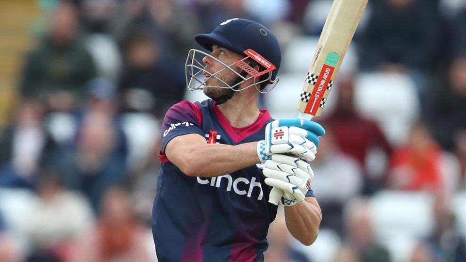 Chris Lynn steered the Northants chase with 61 off 47