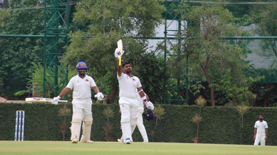 Suved Parkar set up Mumbai's crushing win
