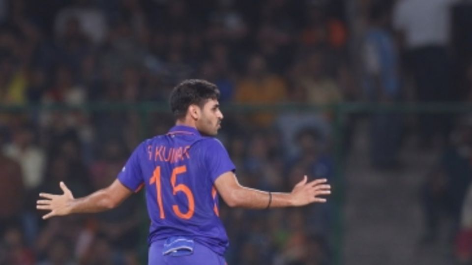 Bhuvneshwar Kumar gave India the early wicket of Temba Bavuma