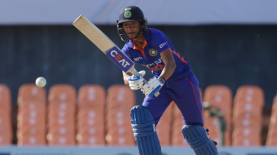 Harmanpreet Kaur shepherded India home after a few quick wickets