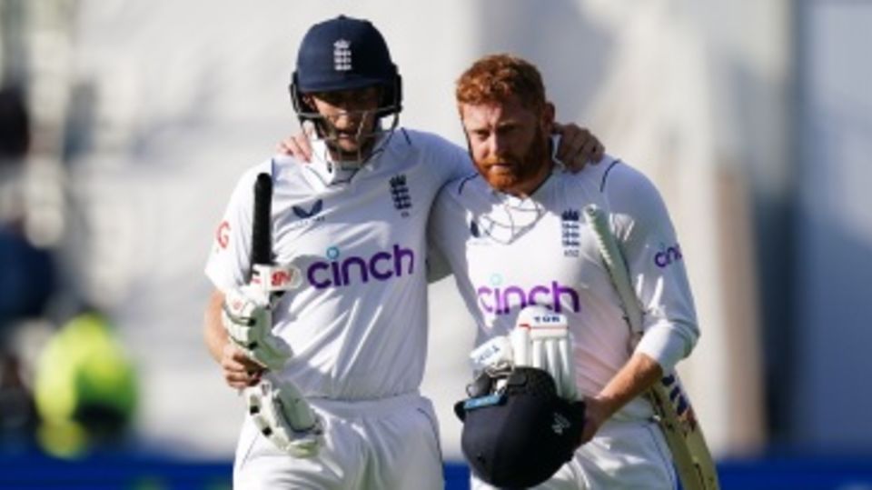 Joe Root and Jonny Bairstow put on an unbroken 150-run stand