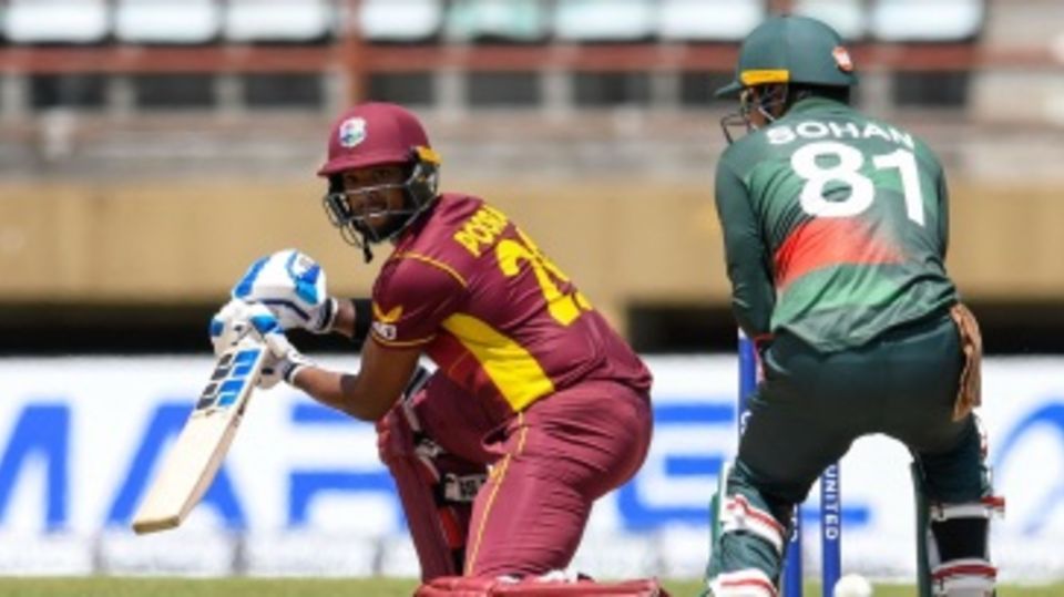 Nicholas Pooran gets low and plays a shot late