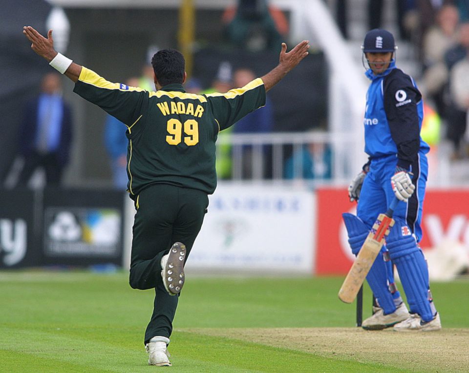 Waqar Younis took 7 for 36 against England and followed it up with 6 for 59 against Australia in 2001