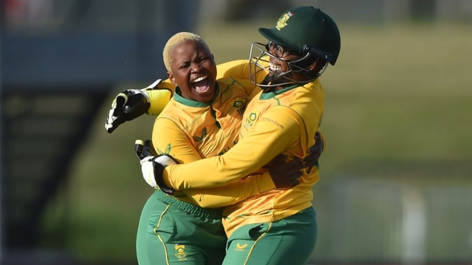 Nonkululenko Mlaba struck twice in her first seven balls