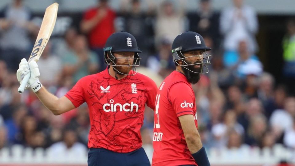 Jonny Bairstow and Moeen Ali cut loose on Bristol's small boundaries