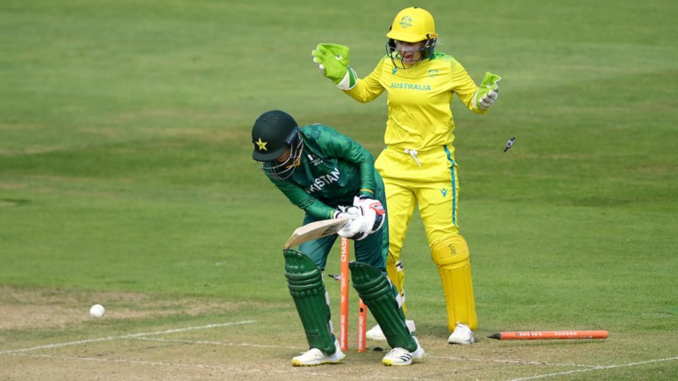 Omaima Sohail lost her leg stump off Alana King's first ball, much to the delight of Alyssa Healy