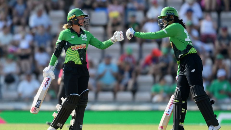 Danni Wyatt and Smriti Mandhana punch gloves