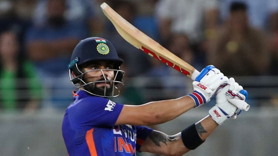 A couple of vintage pull shots illuminated an otherwise scratchy start from Virat Kohli