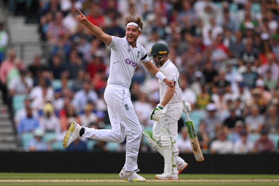 Stuart Broad went past Glenn McGrath with the wicket of Dean Elgar