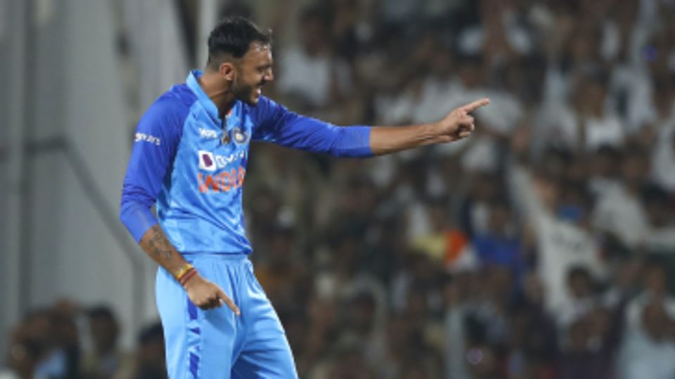Axar Patel celebrates after dismissing Glenn Maxwell