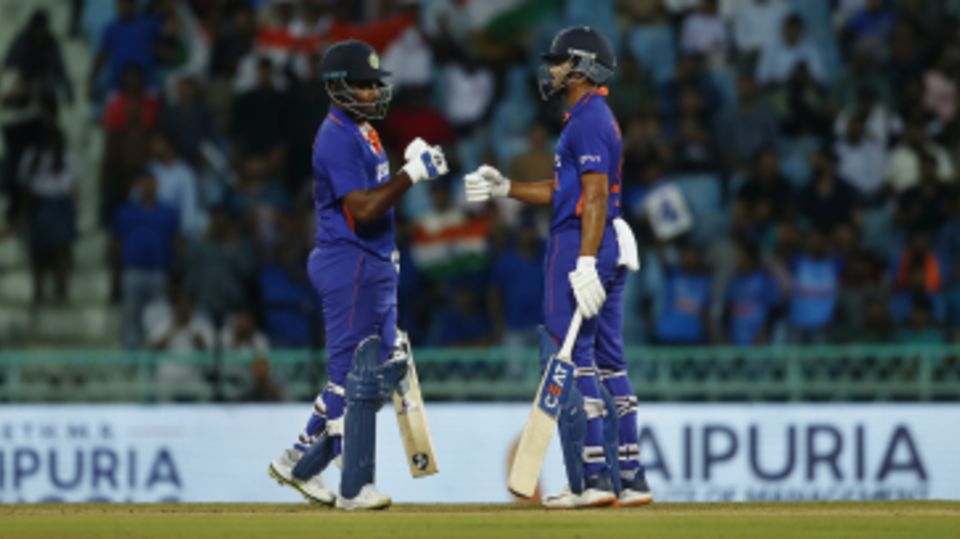Shreyas Iyer and Sanju Samson raised their fifty-run stand in quick time