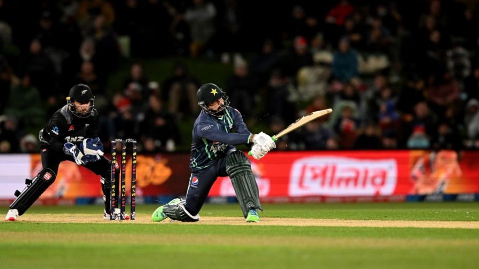 Shadab Khan might have found a home he likes at No. 4 in Pakistan's T20I side