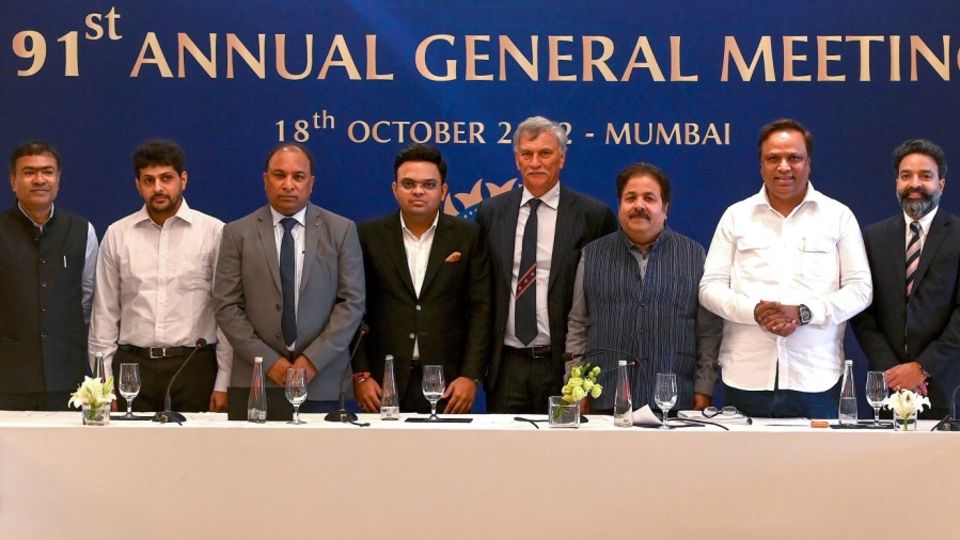 Roger Binny and the other BCCI office bearers on their first day in office